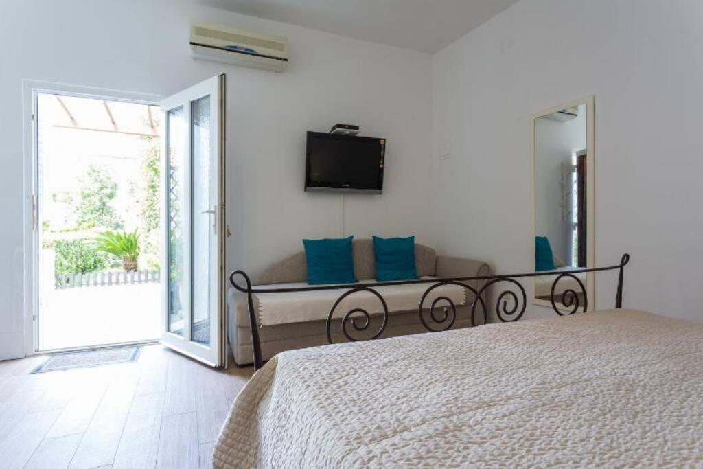 Cosy Apartment,Amazing View! Дубровник Екстер'єр фото
